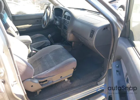 1999 Nissan Pathfinder Le/Se/Xe z USA, uszkodzony, nr VIN JN8AR07S2XW361162